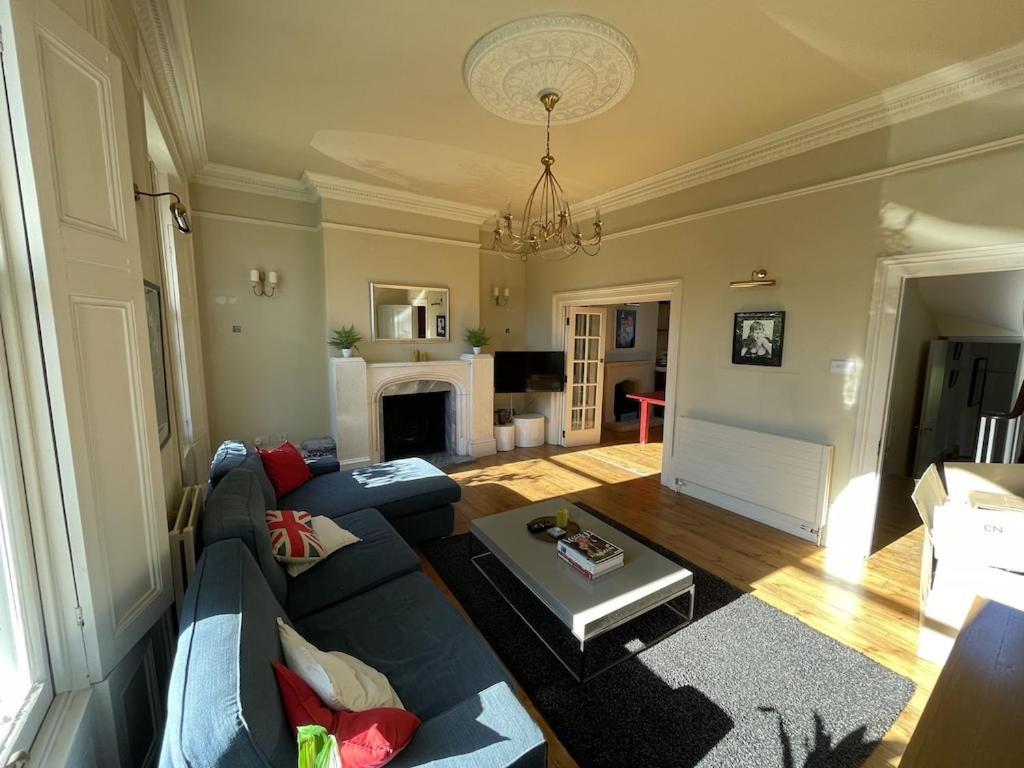 Beautiful 5-Bedroom Townhouse Londen Buitenkant foto